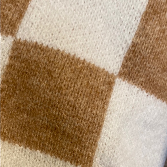 Vici listicle Brown and White Checkered Cardigan Sweater large - Picture 3 of 3